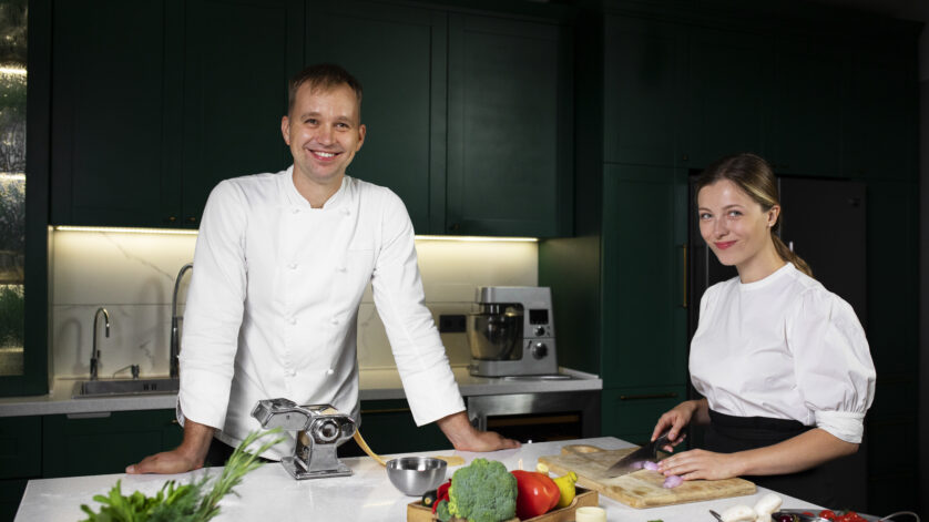 job search uk, jobs in uk for foreigners, jobs in the uk, kitchen assistant jobs, kitchen assistant, kitchen helper job description, kitchen assistant responsibilities, kitchen helper responsibilities, assistant kitchen jobs